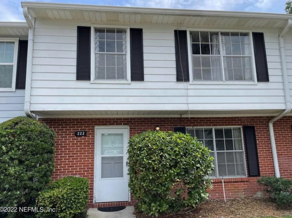 222 Kettering Court, Orange Park, FL 32073